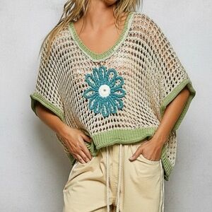 POL - Embroidery Flower Crocheted Top